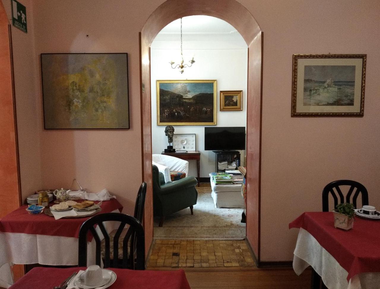 Hotel Lucciola Бордигера Экстерьер фото